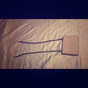 Pale pink metal chain shoulder bag